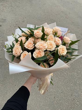 Букет Кремовые розы Латте в Авдон